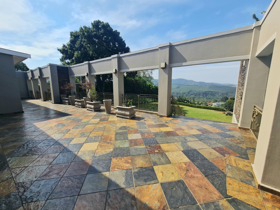 8 Bedroom Property for Sale in Montrose KwaZulu-Natal