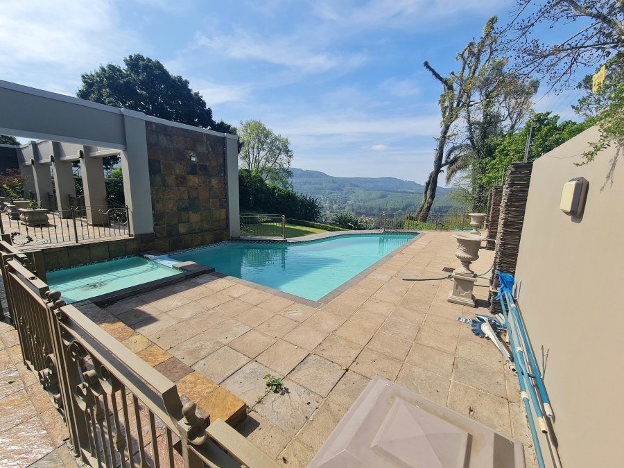8 Bedroom Property for Sale in Montrose KwaZulu-Natal