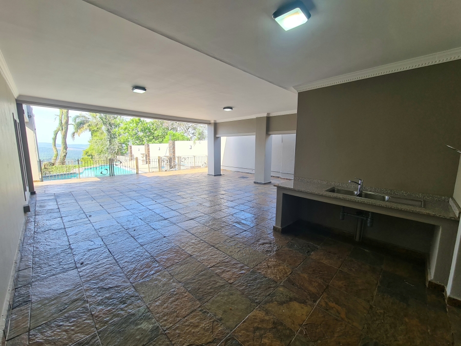 8 Bedroom Property for Sale in Montrose KwaZulu-Natal