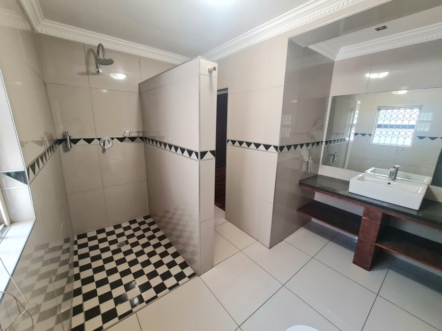 8 Bedroom Property for Sale in Montrose KwaZulu-Natal