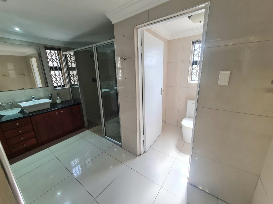 8 Bedroom Property for Sale in Montrose KwaZulu-Natal