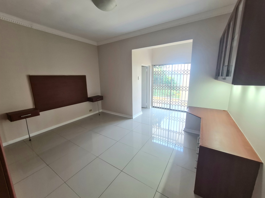 8 Bedroom Property for Sale in Montrose KwaZulu-Natal
