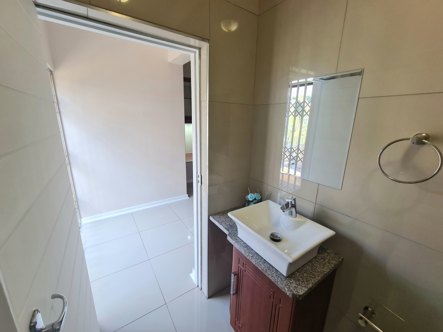 8 Bedroom Property for Sale in Montrose KwaZulu-Natal