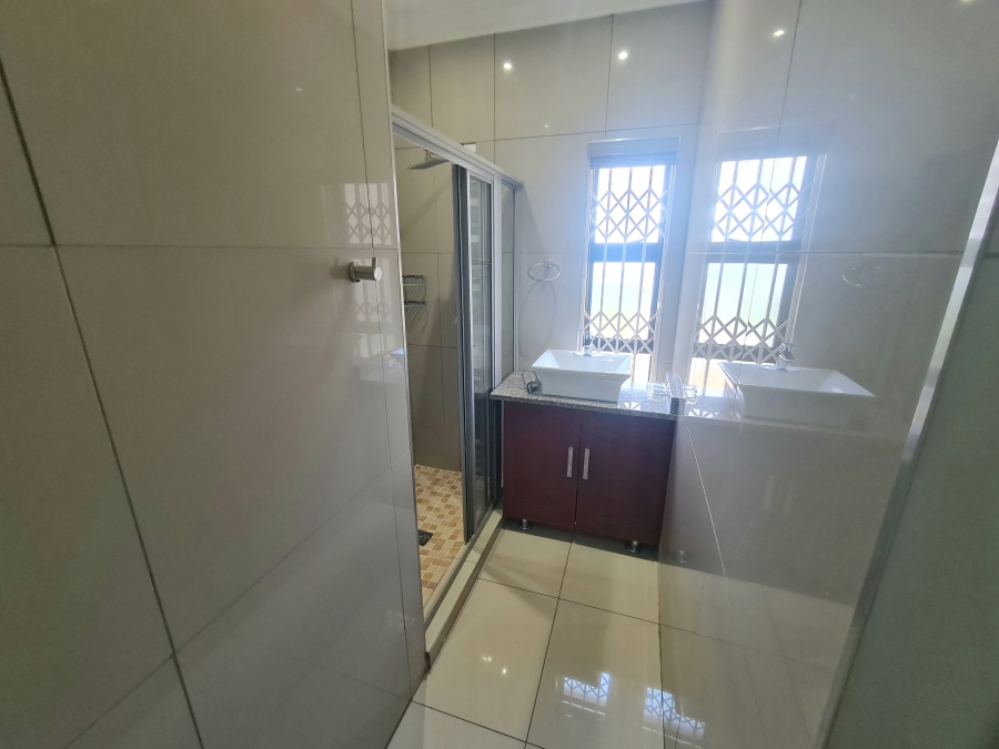 8 Bedroom Property for Sale in Montrose KwaZulu-Natal