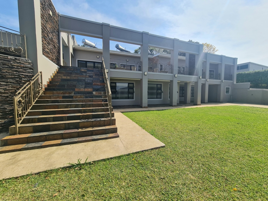 8 Bedroom Property for Sale in Montrose KwaZulu-Natal