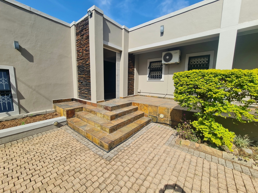 8 Bedroom Property for Sale in Montrose KwaZulu-Natal