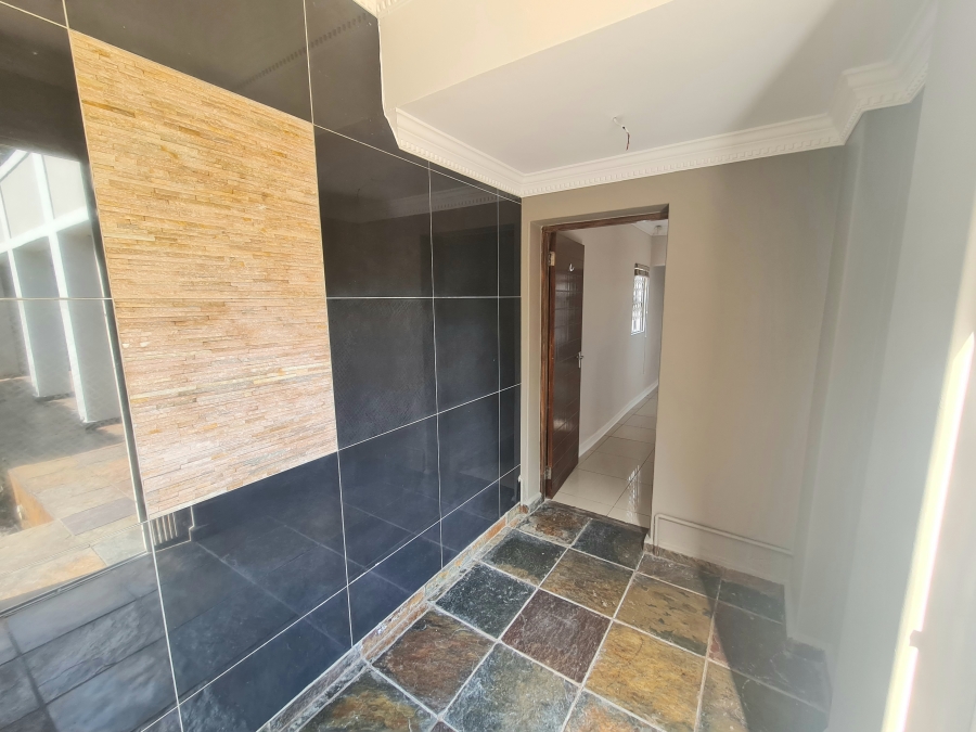 8 Bedroom Property for Sale in Montrose KwaZulu-Natal