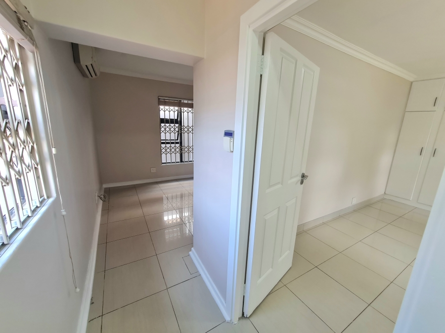 8 Bedroom Property for Sale in Montrose KwaZulu-Natal