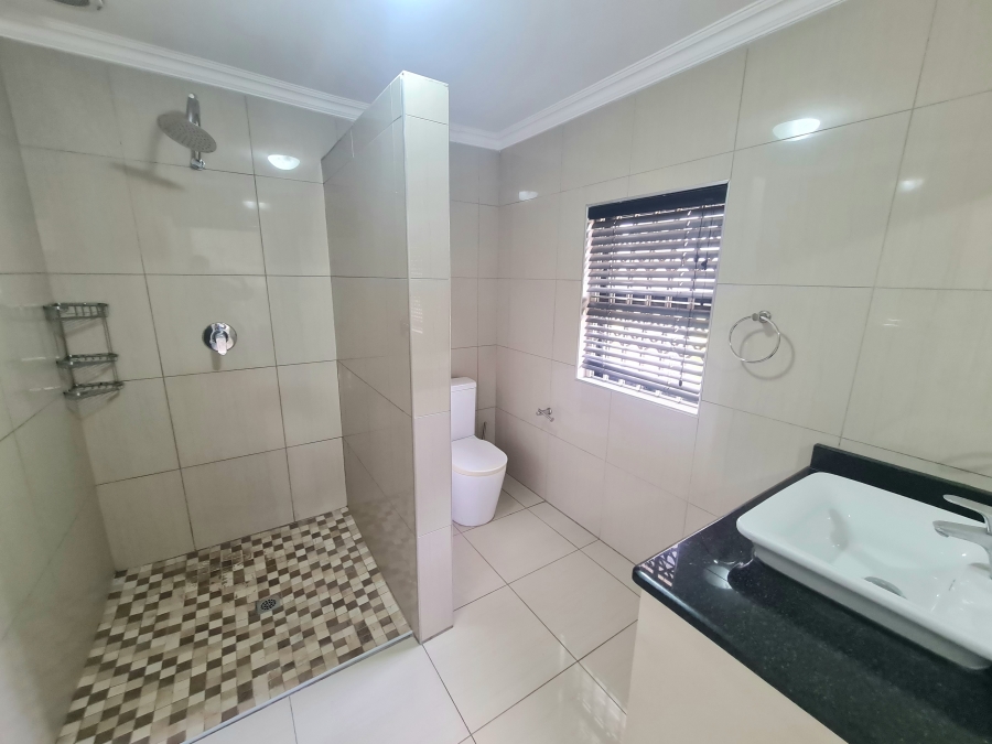 8 Bedroom Property for Sale in Montrose KwaZulu-Natal
