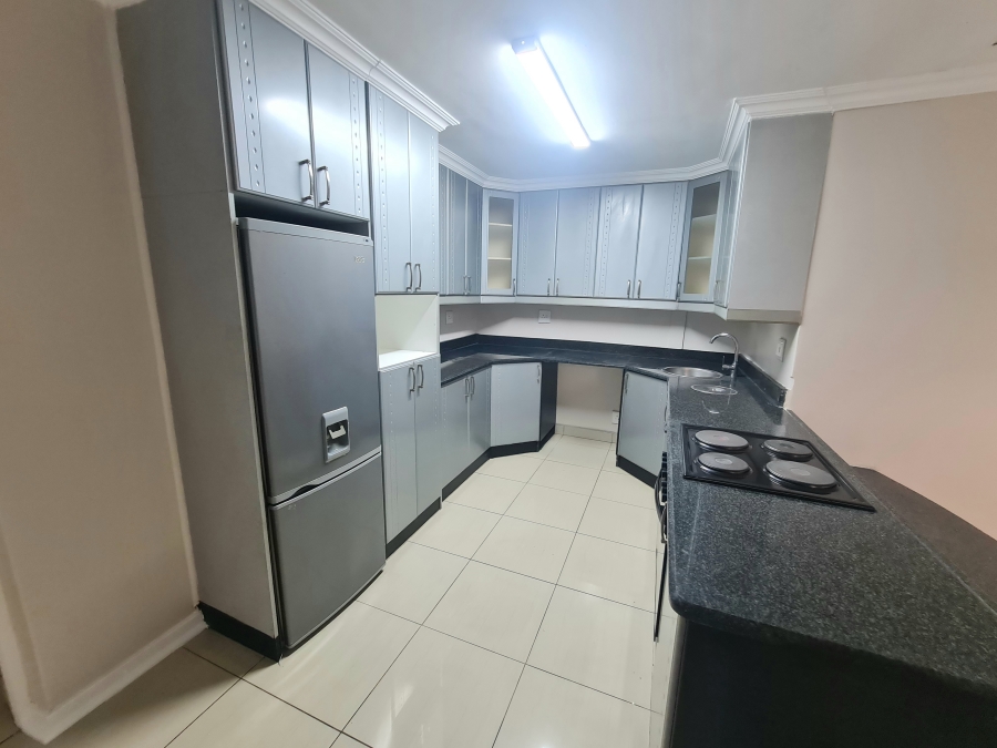 8 Bedroom Property for Sale in Montrose KwaZulu-Natal
