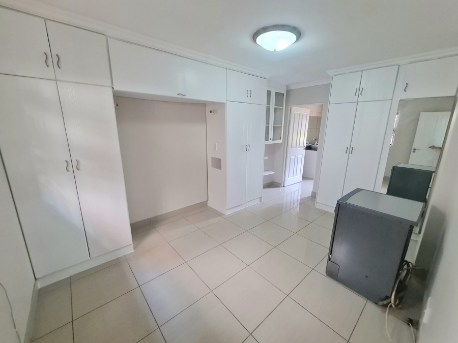 8 Bedroom Property for Sale in Montrose KwaZulu-Natal