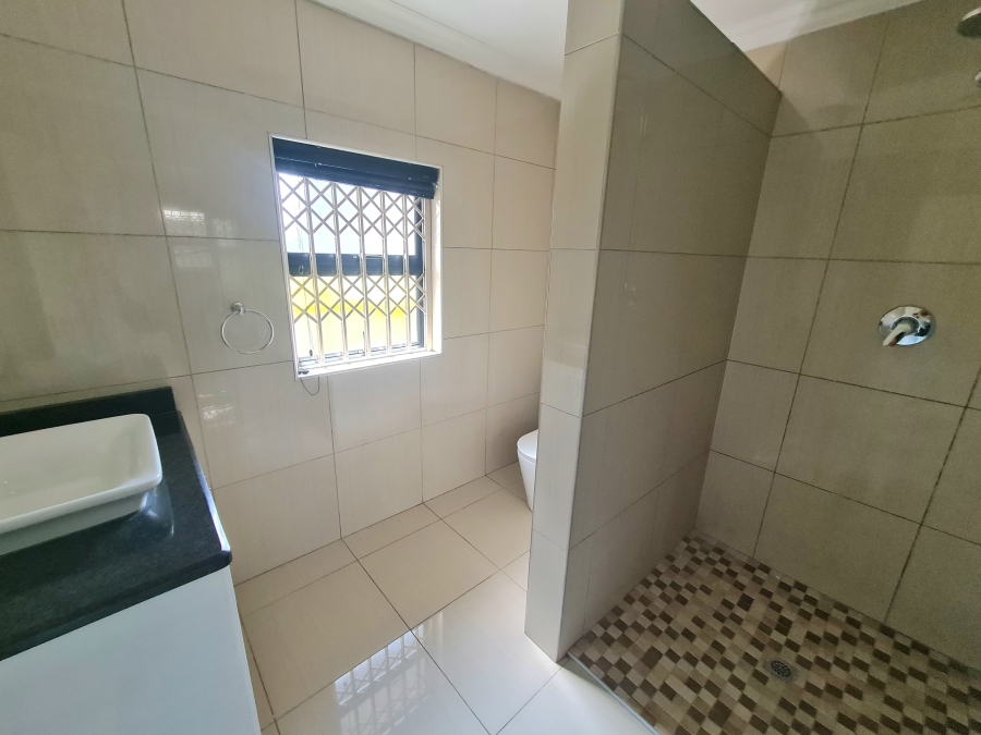 8 Bedroom Property for Sale in Montrose KwaZulu-Natal