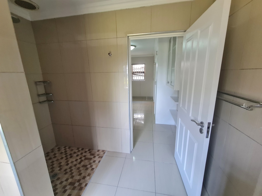 8 Bedroom Property for Sale in Montrose KwaZulu-Natal