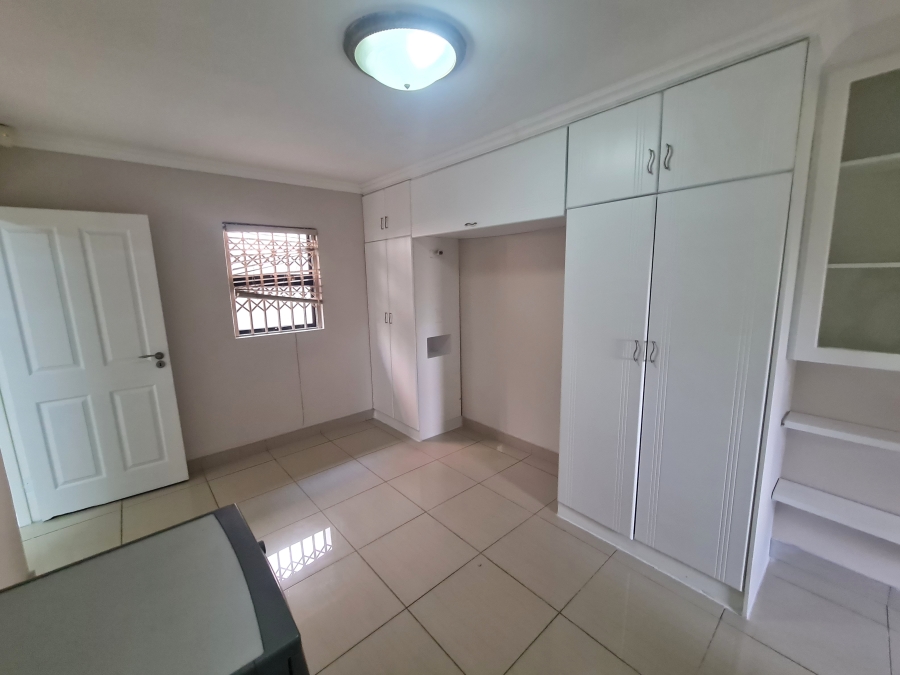 8 Bedroom Property for Sale in Montrose KwaZulu-Natal