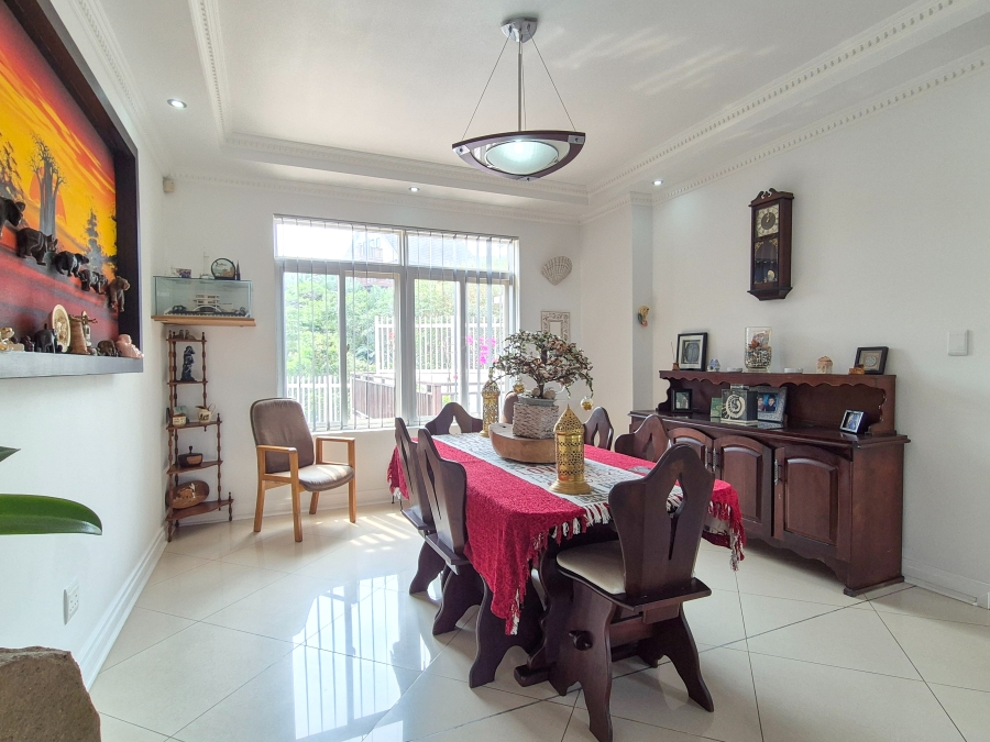6 Bedroom Property for Sale in Sheffield Beach KwaZulu-Natal