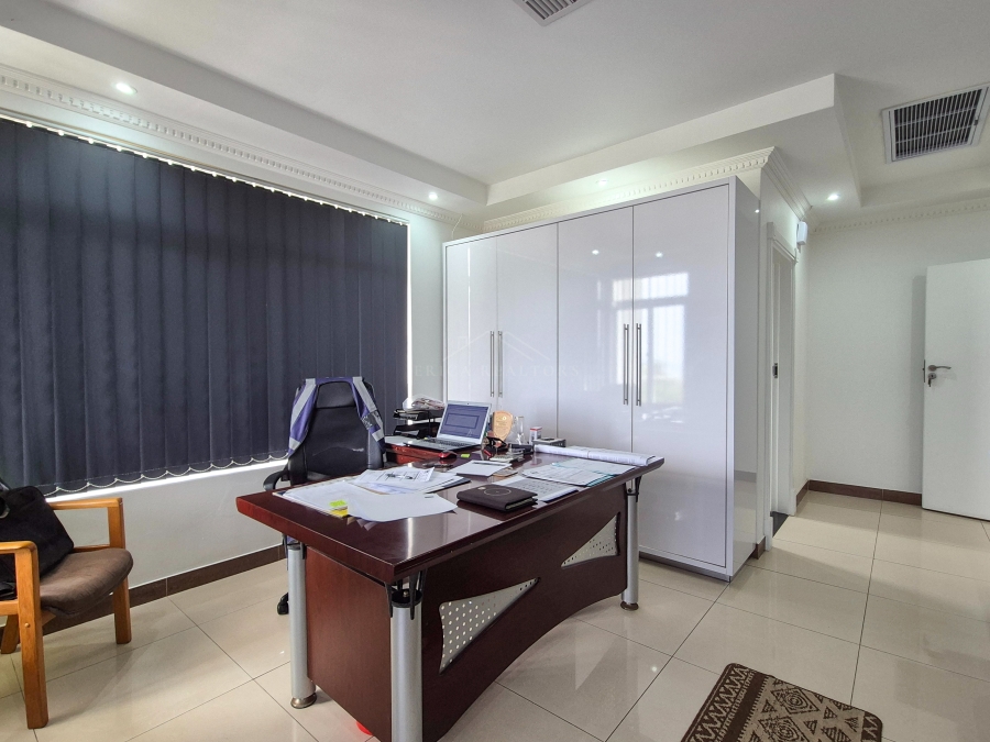 6 Bedroom Property for Sale in Sheffield Beach KwaZulu-Natal