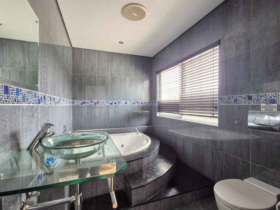 6 Bedroom Property for Sale in Sheffield Beach KwaZulu-Natal