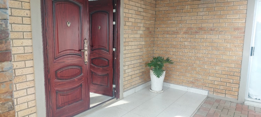 4 Bedroom Property for Sale in Sunset View KwaZulu-Natal
