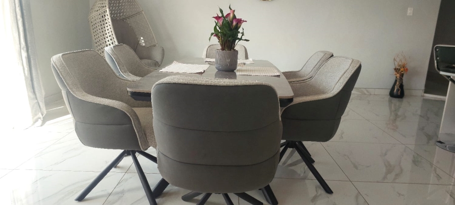 4 Bedroom Property for Sale in Sunset View KwaZulu-Natal