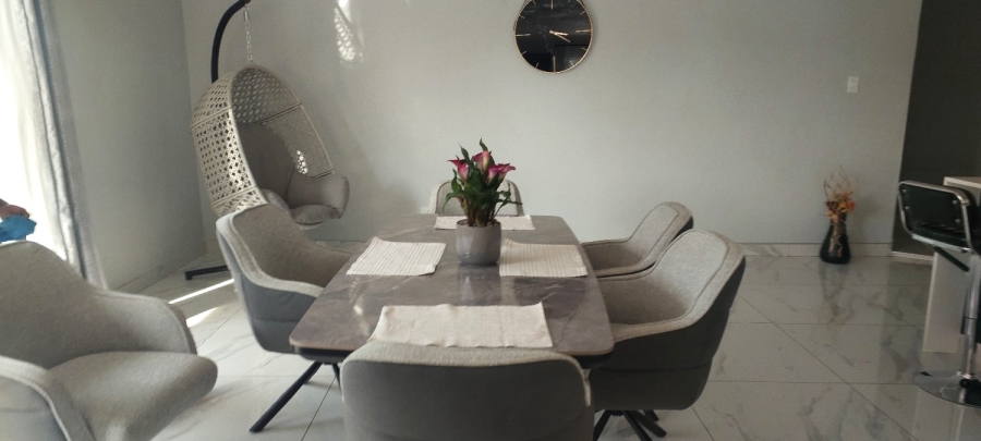 4 Bedroom Property for Sale in Sunset View KwaZulu-Natal