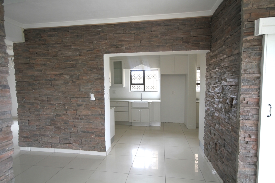 3 Bedroom Property for Sale in Amanzimtoti KwaZulu-Natal