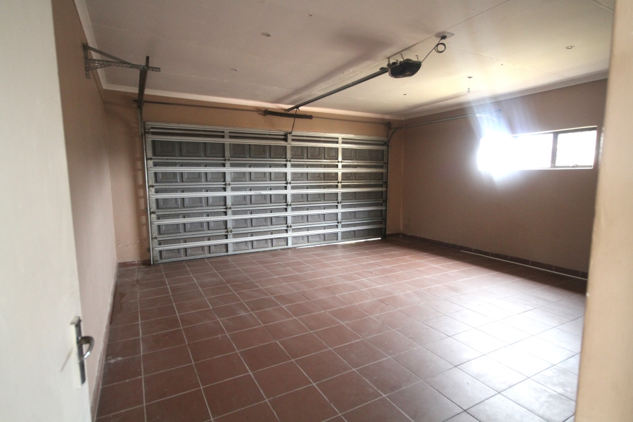 3 Bedroom Property for Sale in Amanzimtoti KwaZulu-Natal