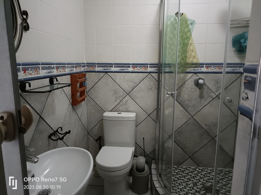To Let 2 Bedroom Property for Rent in Uvongo Beach KwaZulu-Natal