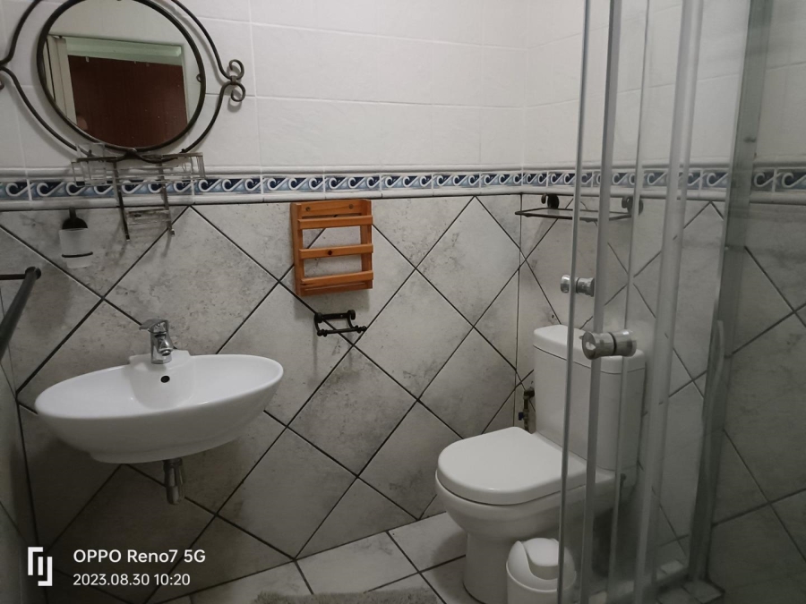 To Let 2 Bedroom Property for Rent in Uvongo Beach KwaZulu-Natal