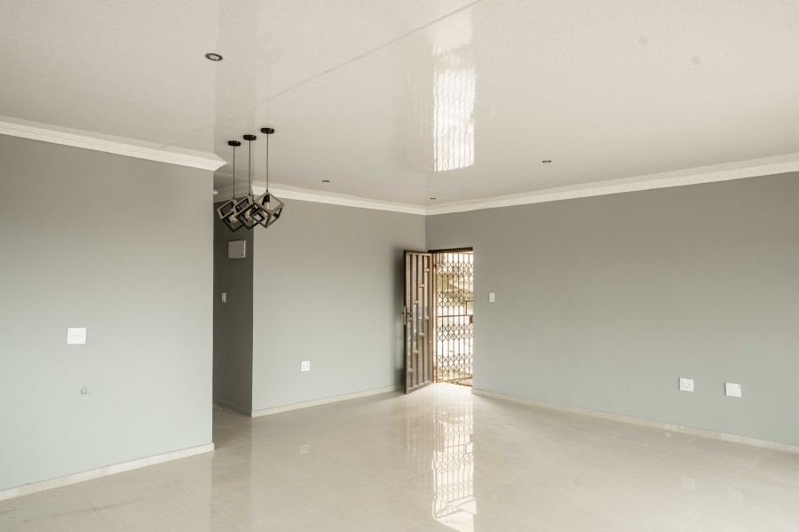 3 Bedroom Property for Sale in Lovu KwaZulu-Natal