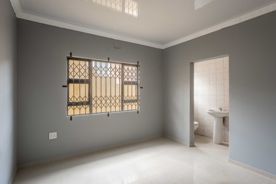 3 Bedroom Property for Sale in Lovu KwaZulu-Natal