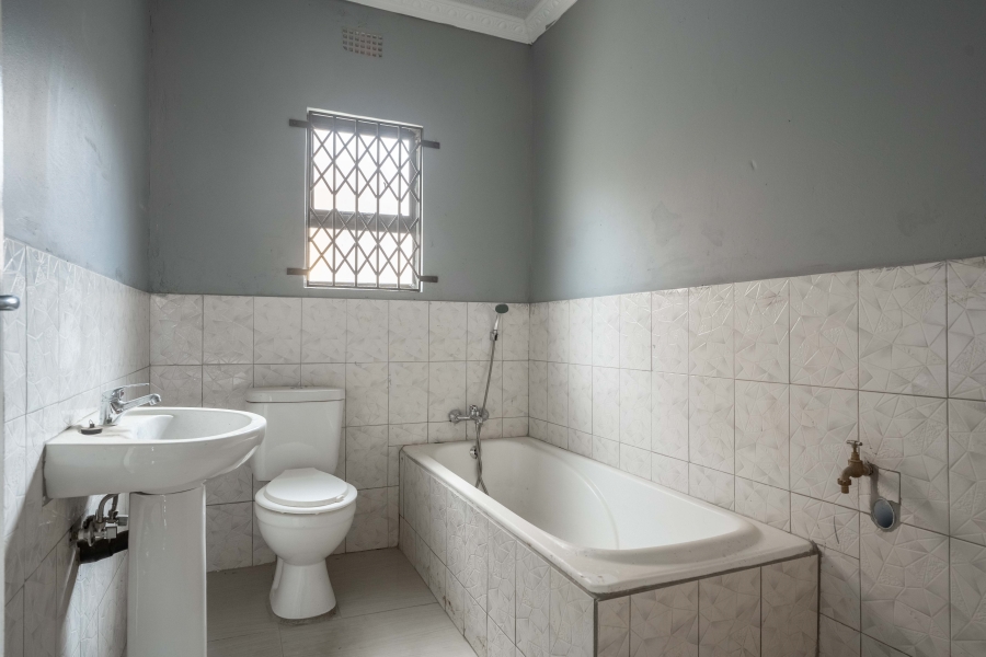 3 Bedroom Property for Sale in Lovu KwaZulu-Natal