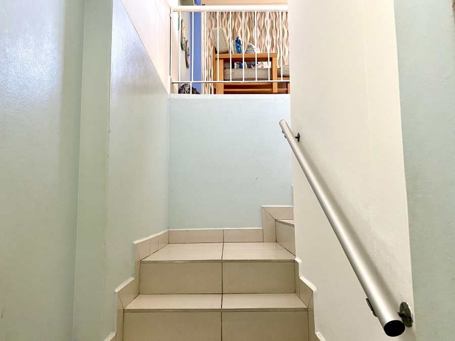 To Let 2 Bedroom Property for Rent in Umhlanga KwaZulu-Natal