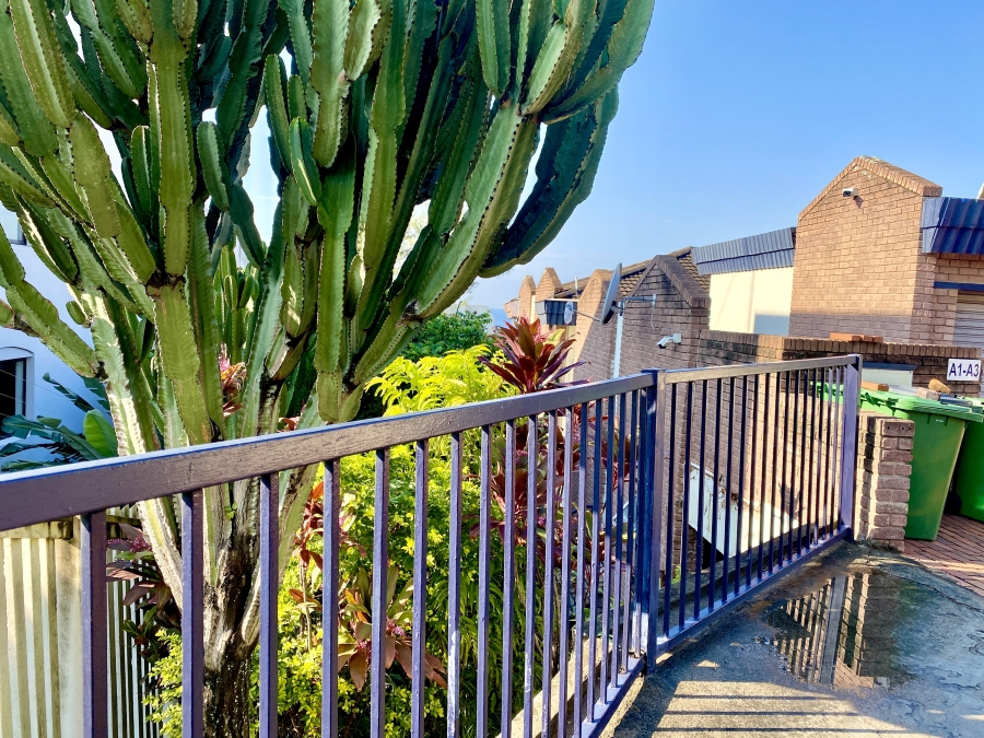 To Let 2 Bedroom Property for Rent in Umhlanga KwaZulu-Natal