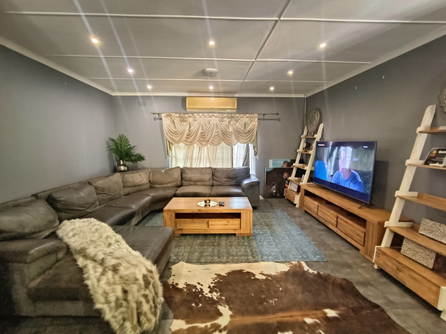 4 Bedroom Property for Sale in Meer En See KwaZulu-Natal