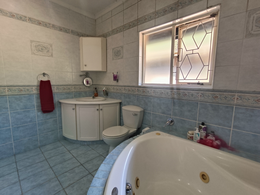4 Bedroom Property for Sale in Meer En See KwaZulu-Natal