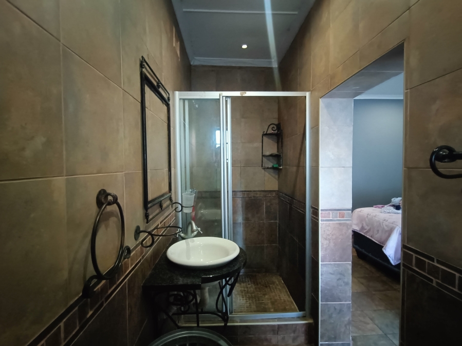 4 Bedroom Property for Sale in Meer En See KwaZulu-Natal