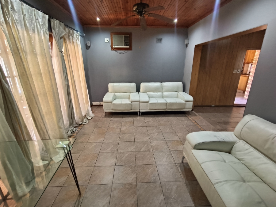 4 Bedroom Property for Sale in Meer En See KwaZulu-Natal