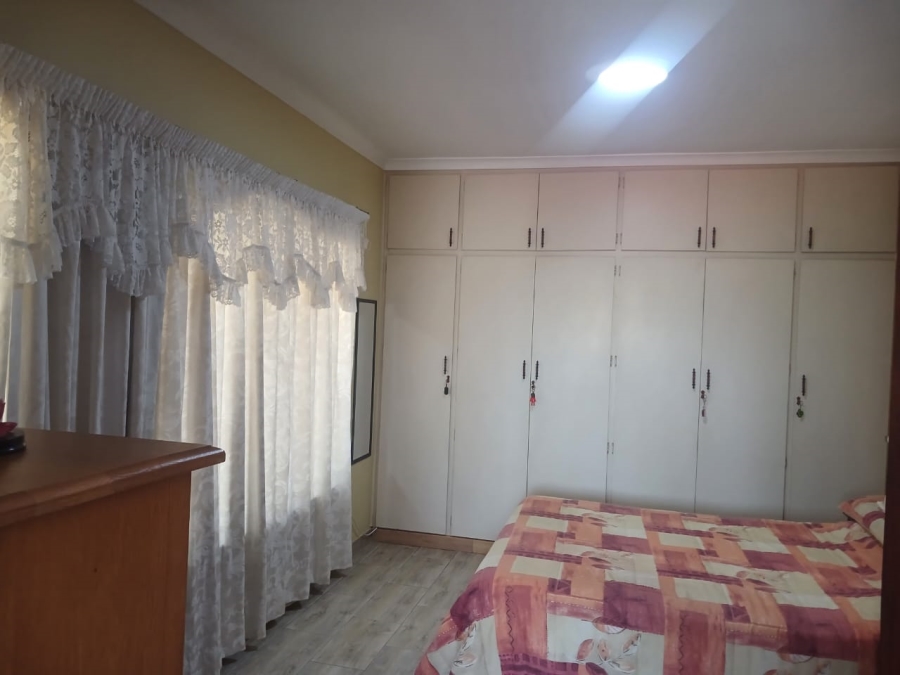 5 Bedroom Property for Sale in Stanger Manor KwaZulu-Natal
