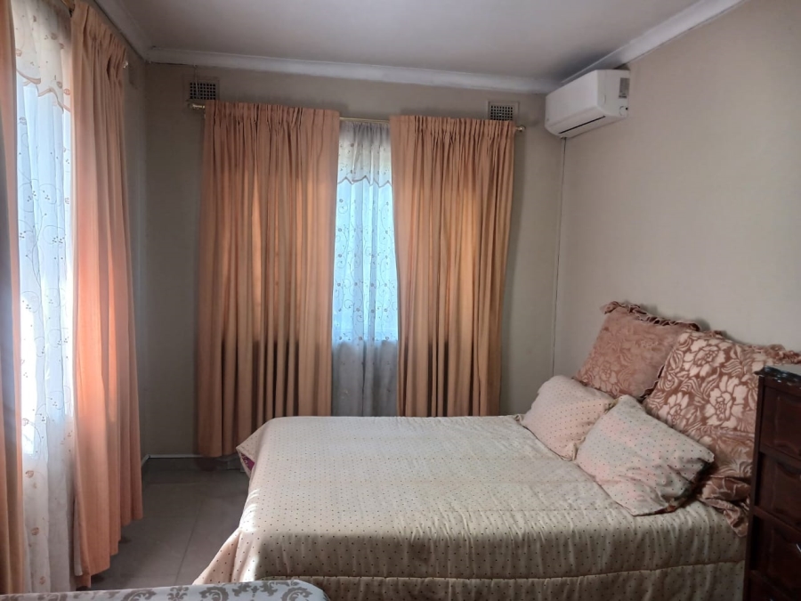 5 Bedroom Property for Sale in Stanger Manor KwaZulu-Natal