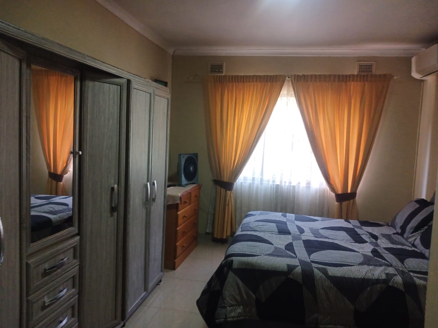 5 Bedroom Property for Sale in Stanger Manor KwaZulu-Natal