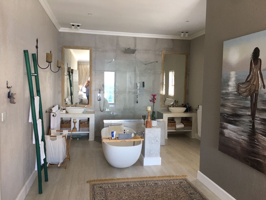 4 Bedroom Property for Sale in Sheffield Beach KwaZulu-Natal