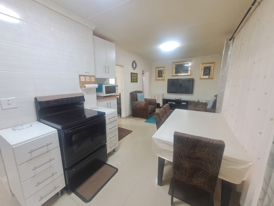 2 Bedroom Property for Sale in Uvongo Beach KwaZulu-Natal