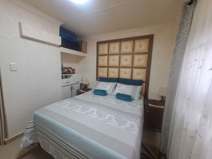 2 Bedroom Property for Sale in Uvongo Beach KwaZulu-Natal
