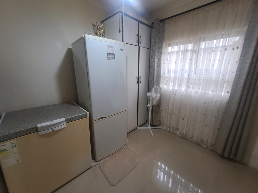 2 Bedroom Property for Sale in Uvongo Beach KwaZulu-Natal