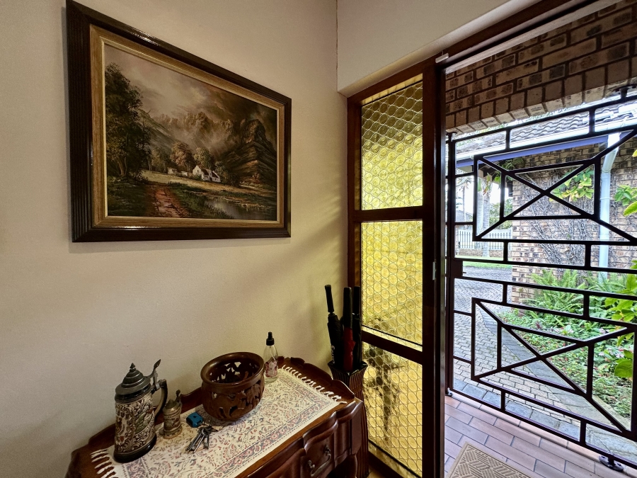 4 Bedroom Property for Sale in Meer En See KwaZulu-Natal