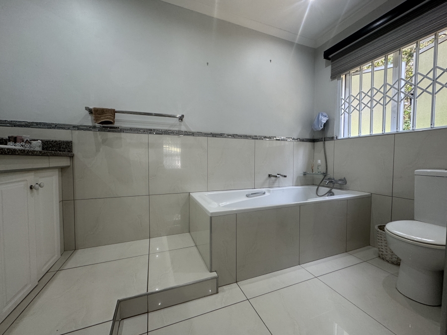 3 Bedroom Property for Sale in Gillitts KwaZulu-Natal