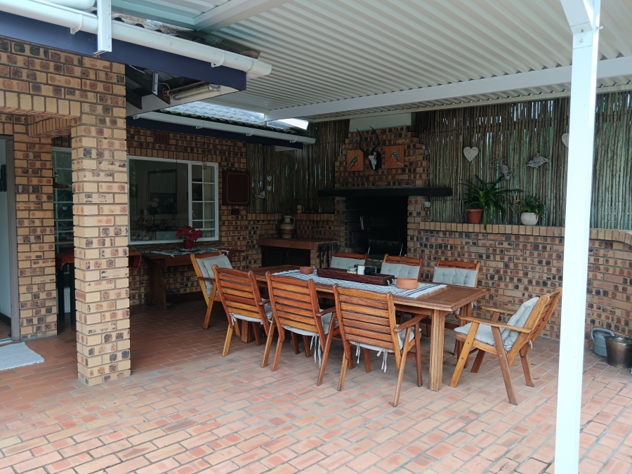 4 Bedroom Property for Sale in Meer En See KwaZulu-Natal