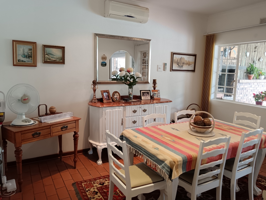 4 Bedroom Property for Sale in Meer En See KwaZulu-Natal