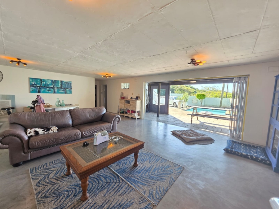 To Let 4 Bedroom Property for Rent in Blythedale KwaZulu-Natal