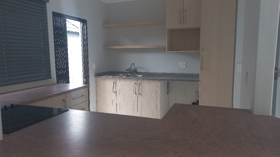 To Let 1 Bedroom Property for Rent in Meer En See KwaZulu-Natal